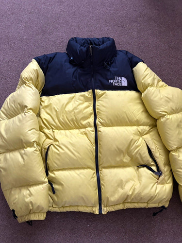 The north face nuptse - face,